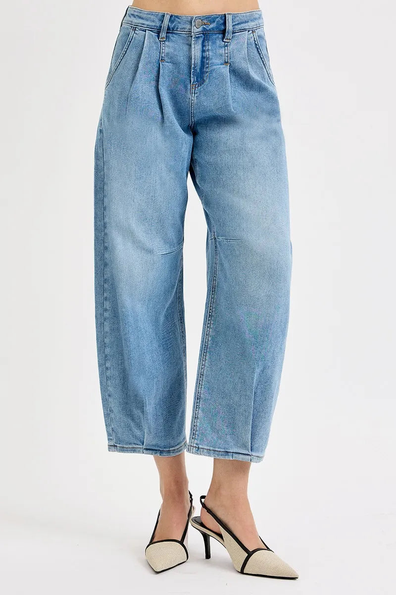 Mid Rise Fit Crop Wide Volume Leg Jeans