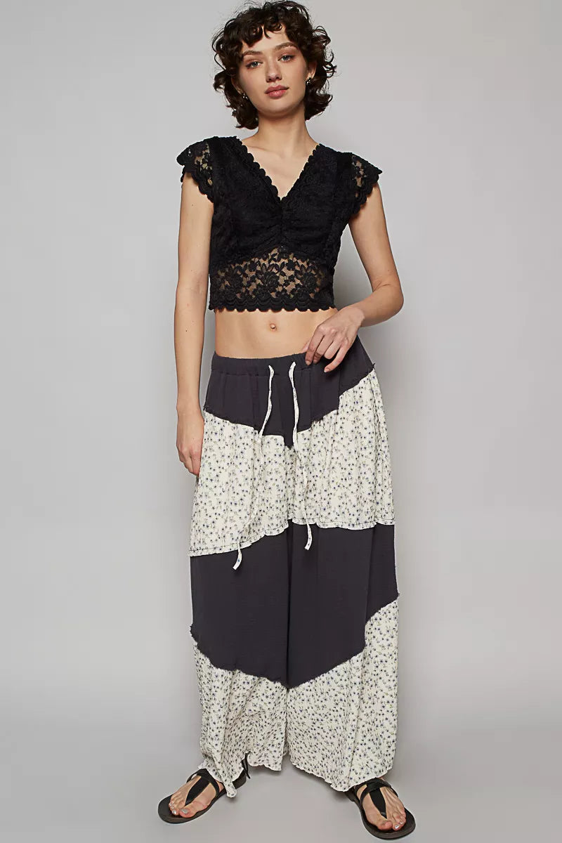 Contrast Floral Drawstring Wide Leg Pants