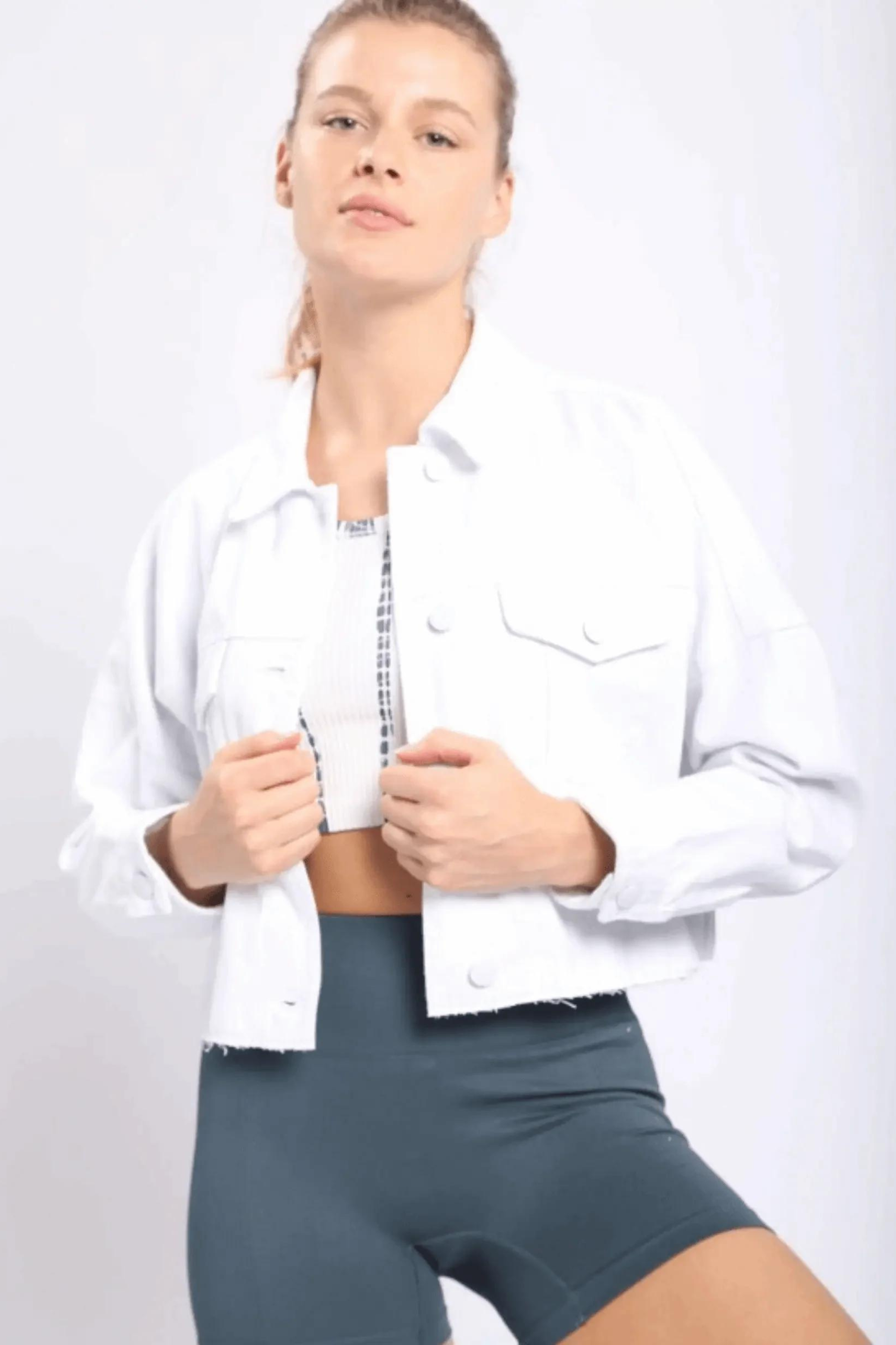 White Denim Jacket With Raw Edge Ribbed Hem