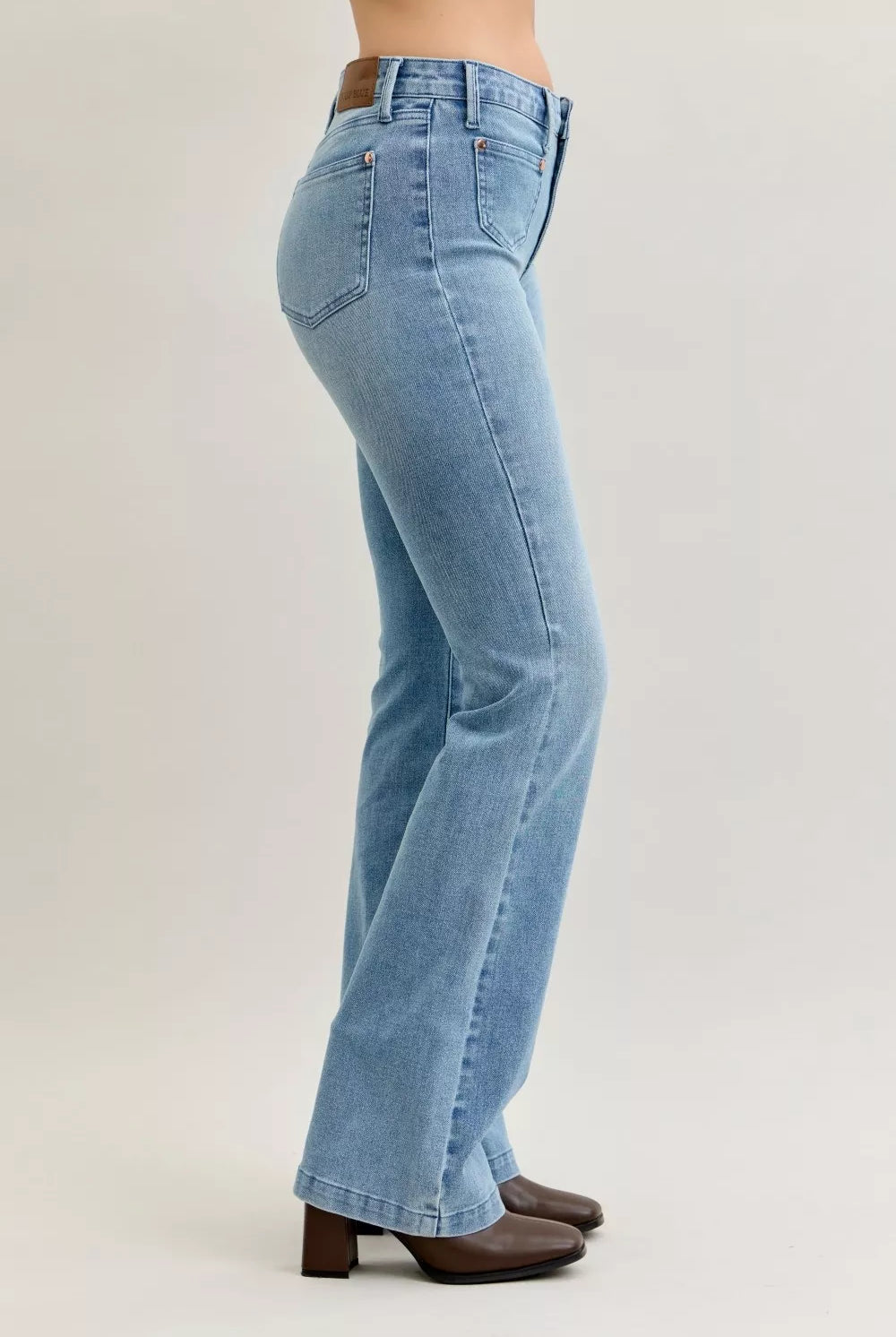 Mid Rise Bootcut Jeans with Contrast Wash