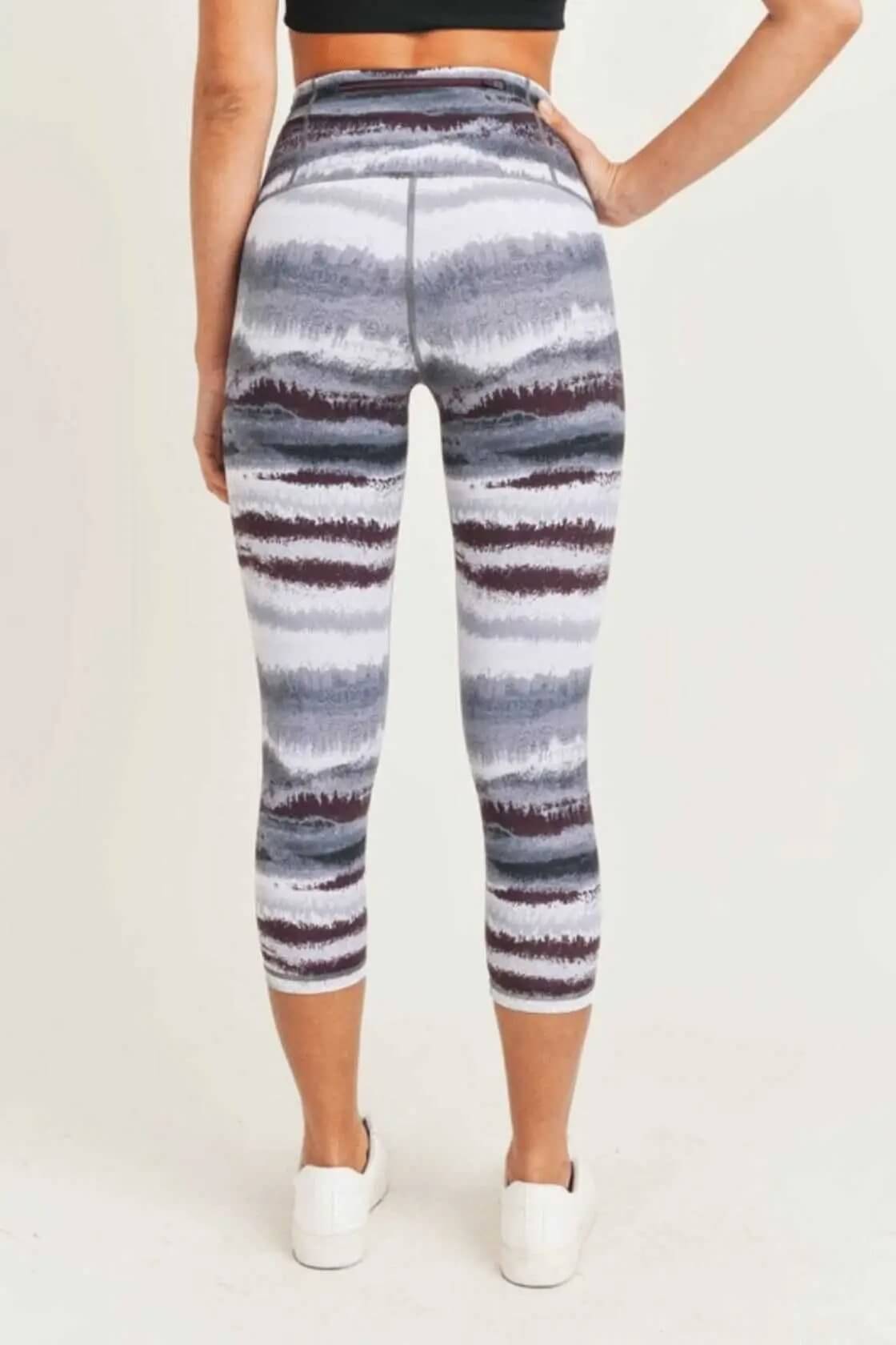 Mono B Zen Print Capri Leggings