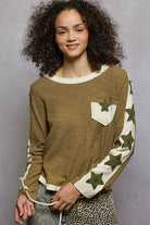 Round Neck T-Shirt with Star Patch