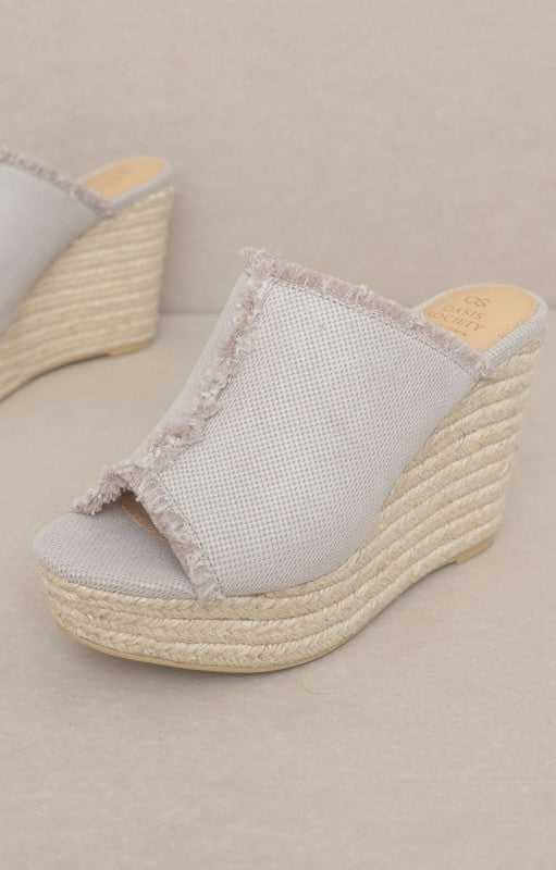 OASIS SOCIETY Bliss Distressed Linen Wedge
