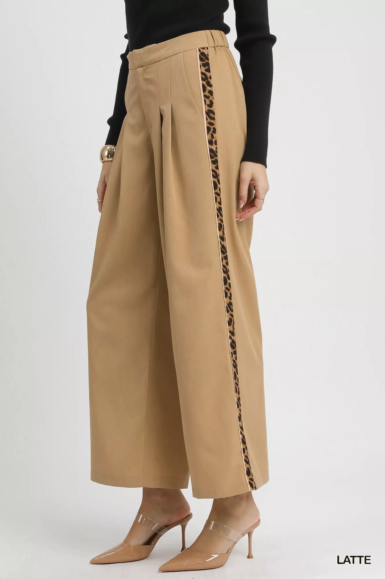 Front Pleated Wide-Leg Pants