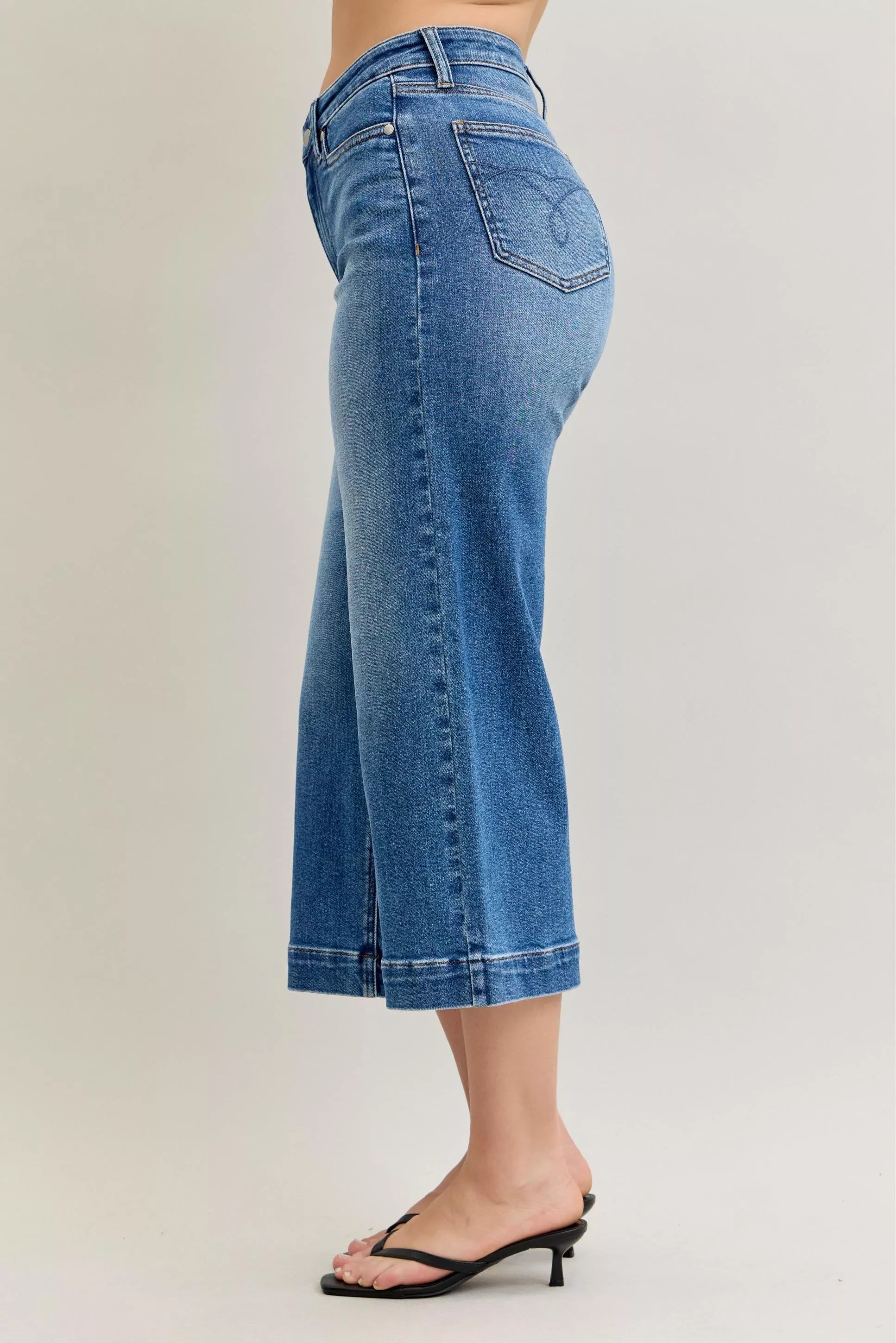 Mid Rise Crop Wide Leg Jeans