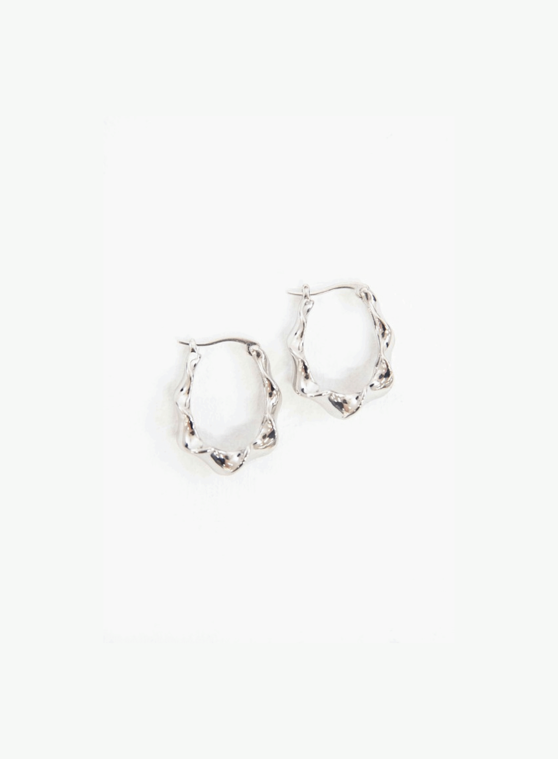 Lovoda Twisted Hoop Earrings