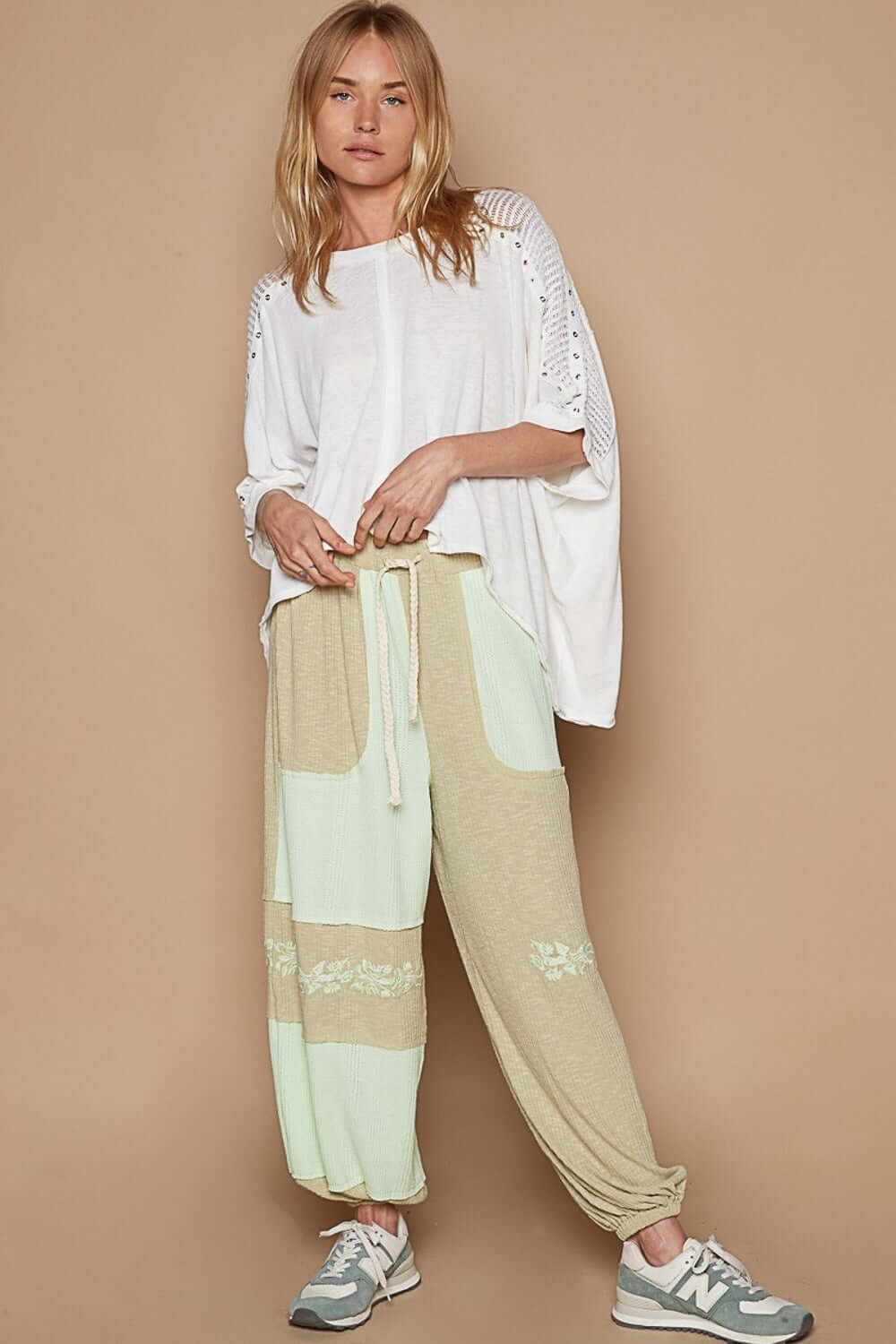 Eyelet Detail Studded High-Low Top