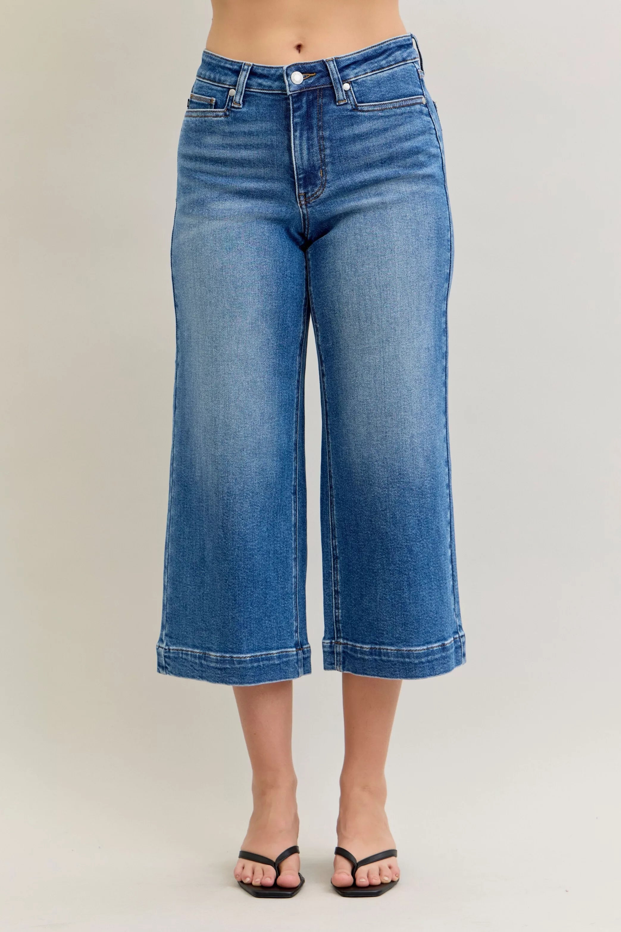 Mid Rise Crop Wide Leg Jeans