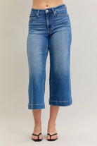 Mid Rise Crop Wide Leg Jeans