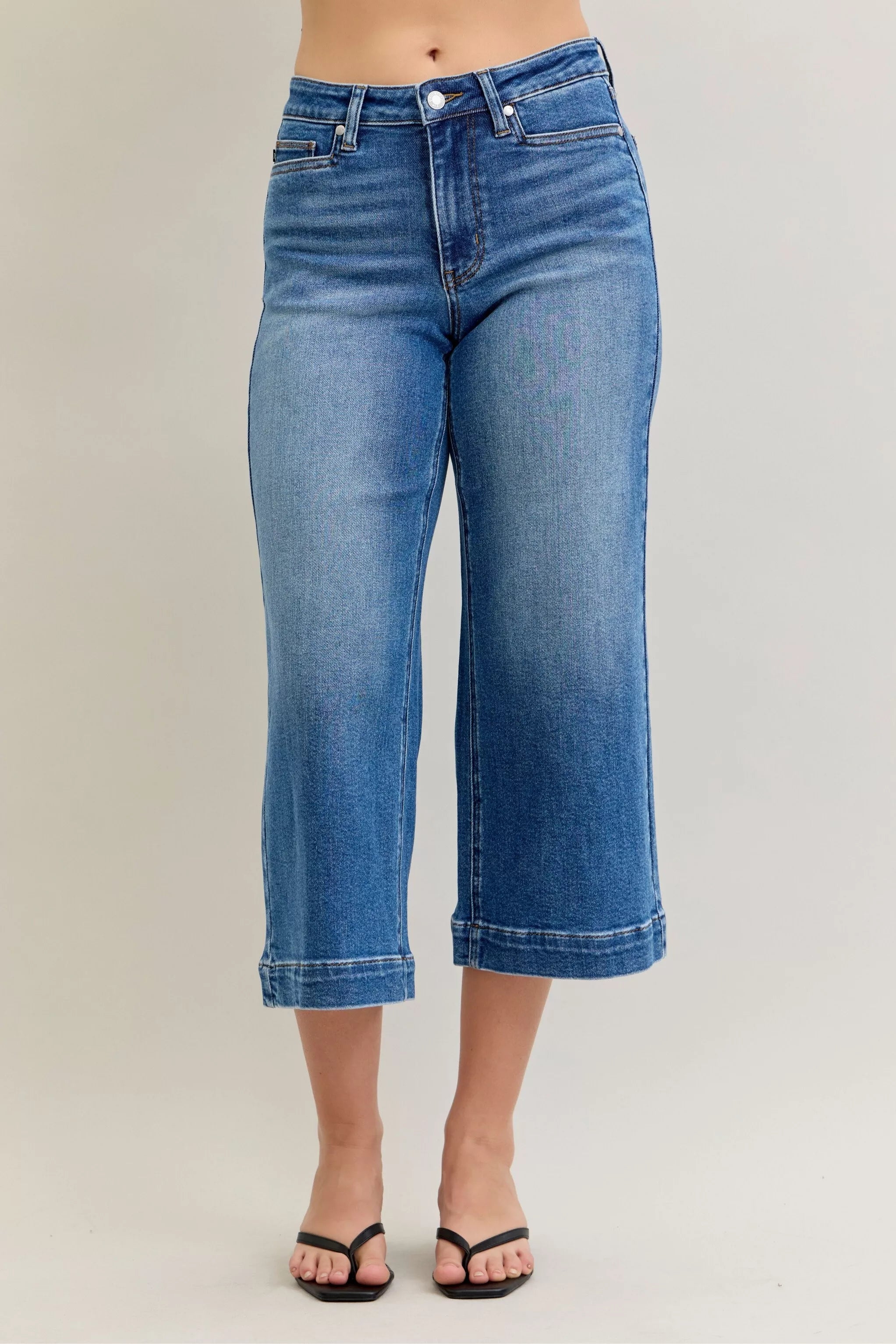 Mid Rise Crop Wide Leg Jeans