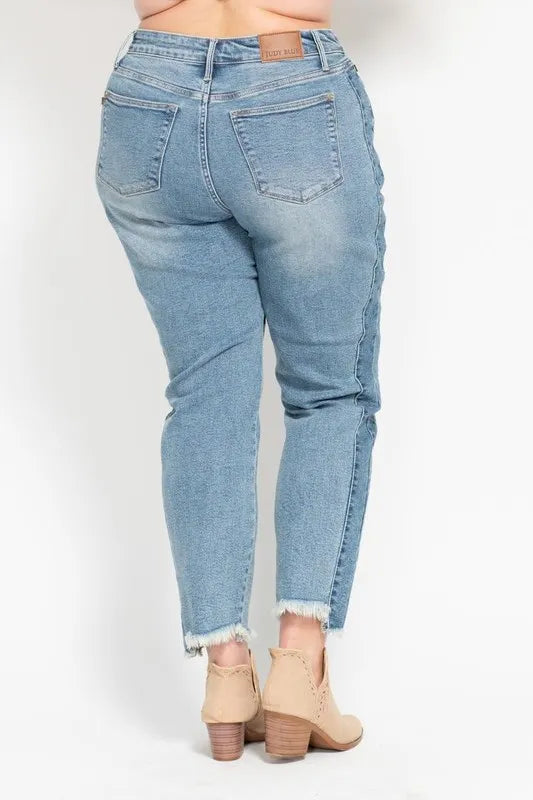 Vintage Wash Side with Fray Hem Slim