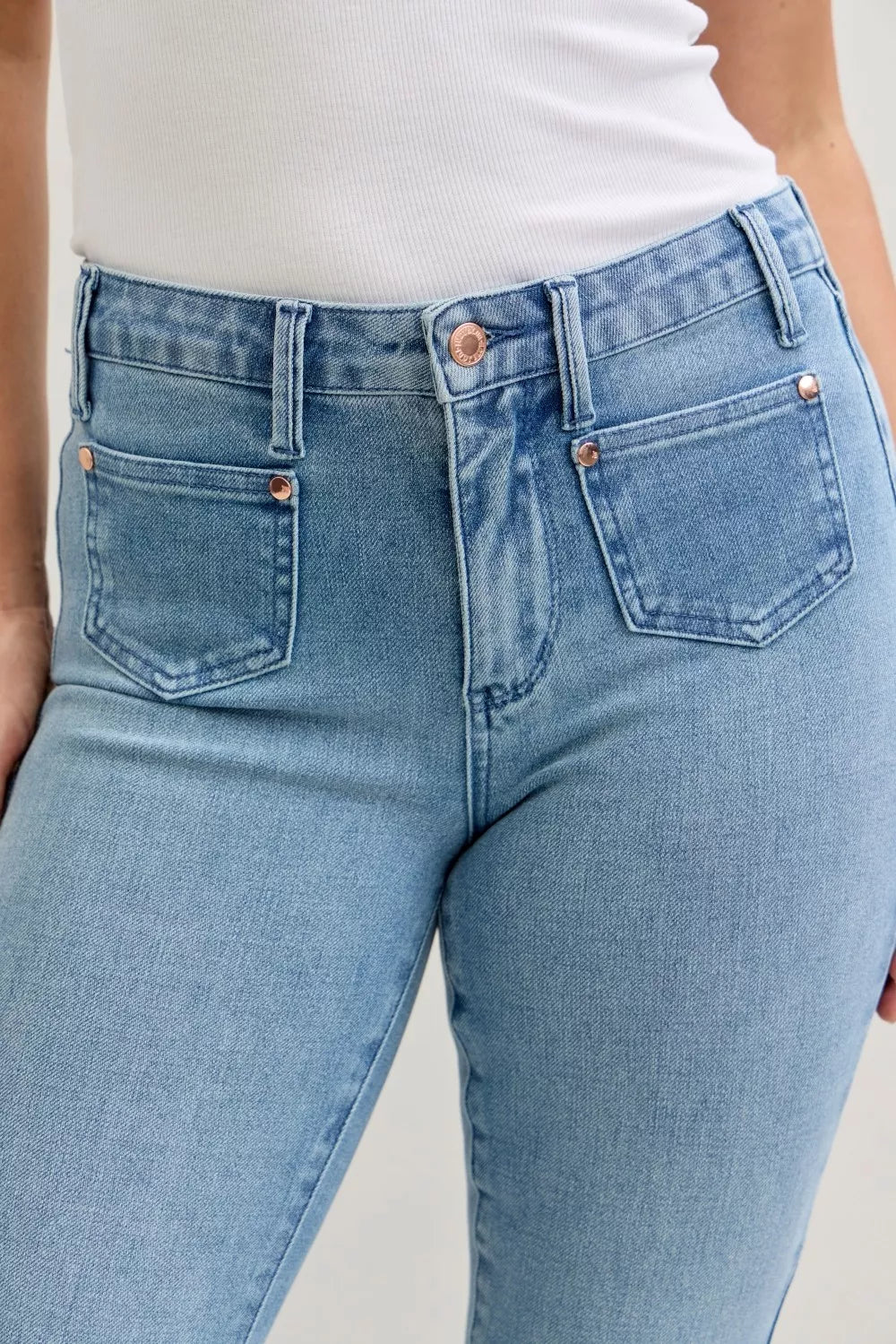 Mid Rise Bootcut Jeans with Contrast Wash