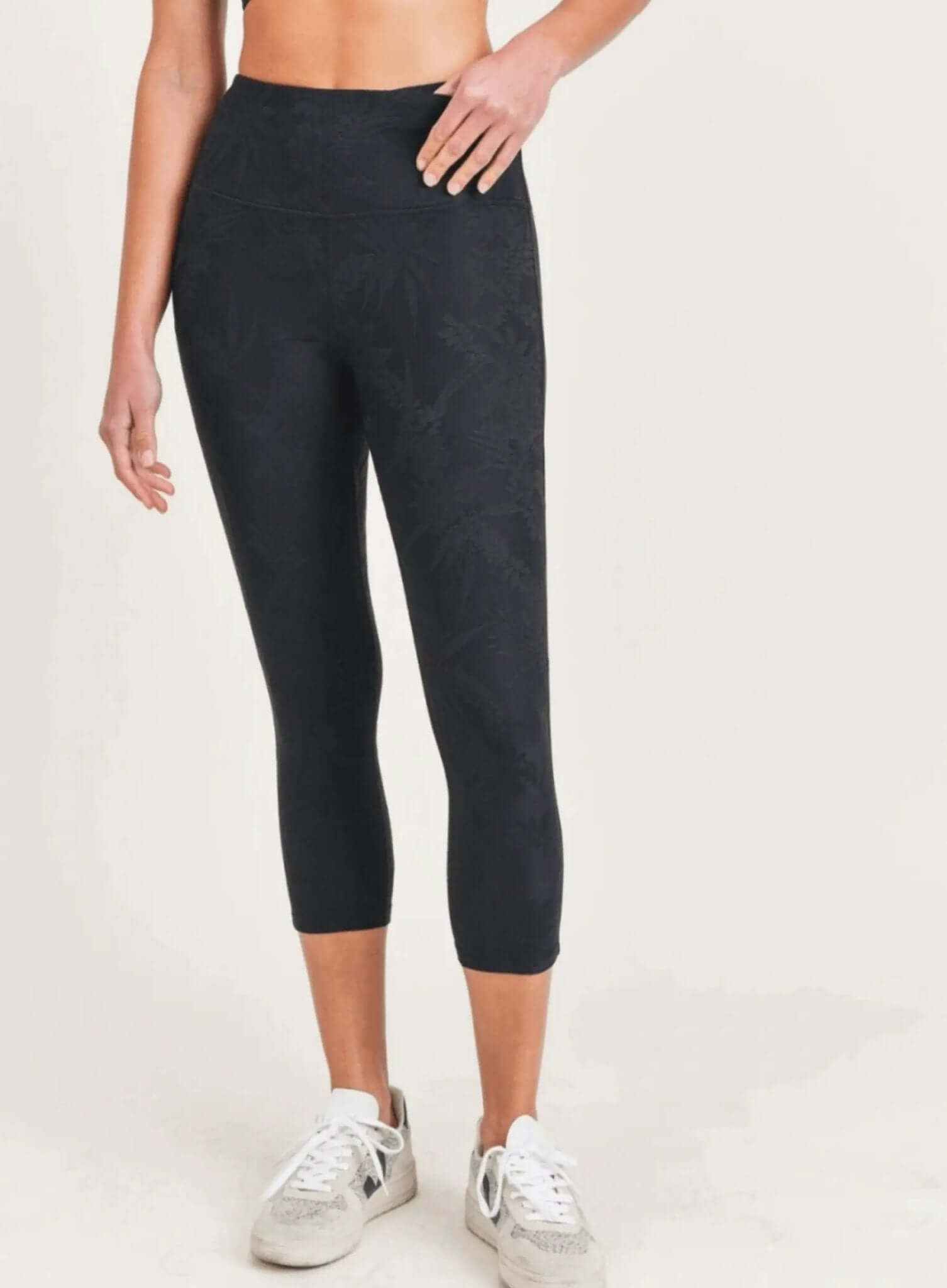 Floral Jacquard TACTEL® High Waist Capri Leggings - Rocca & Co