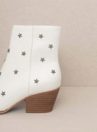 Oasis Society Ivanna Star Studded Western Boots - Rocca & Co