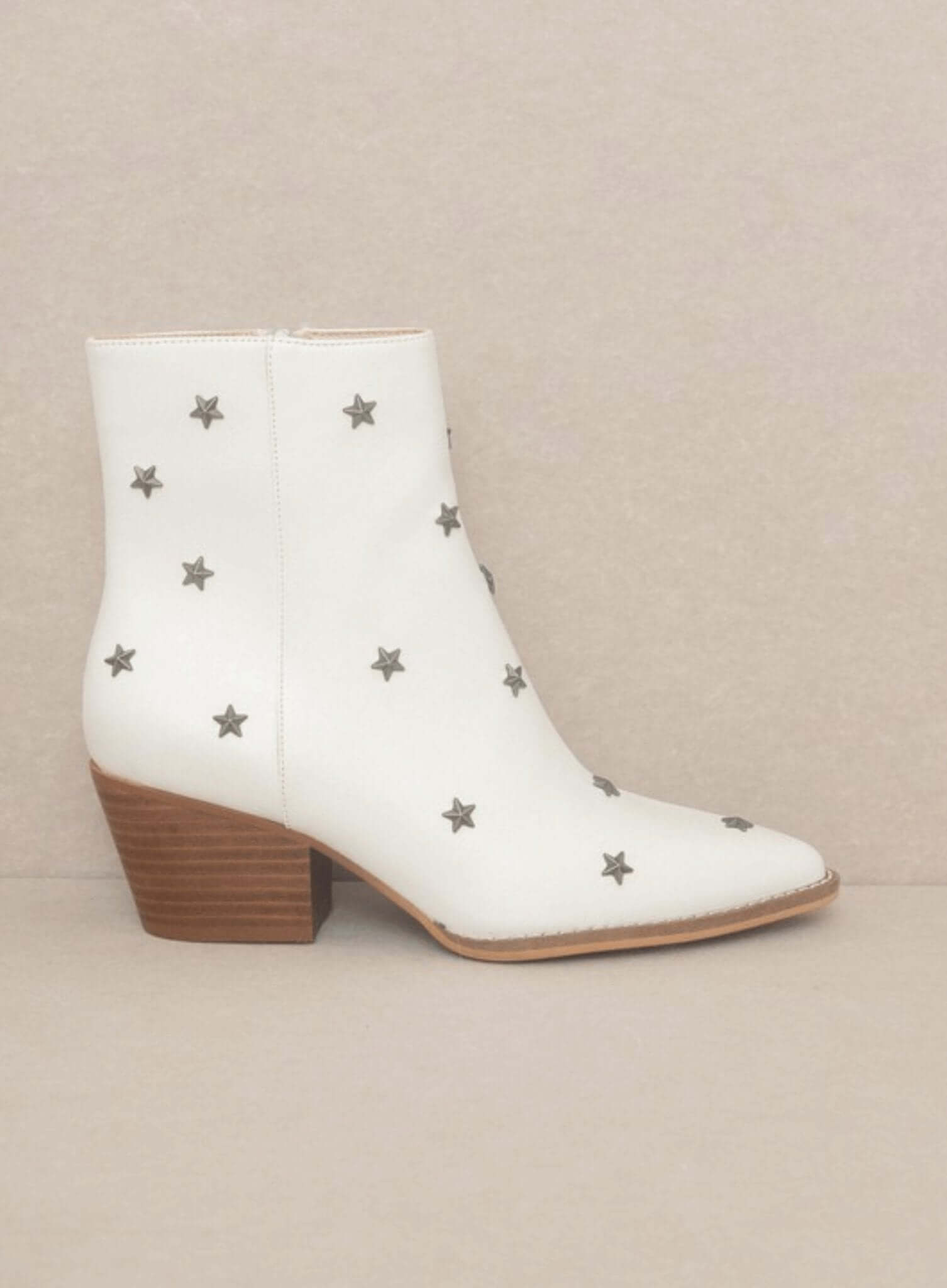 Oasis Society Ivanna Star Studded Western Boots - Rocca & Co